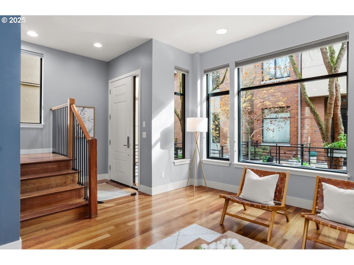 1622 Northwest Riverscape Street Portland, OR 97209 - Photo 3 of 40 Gallery Image 3