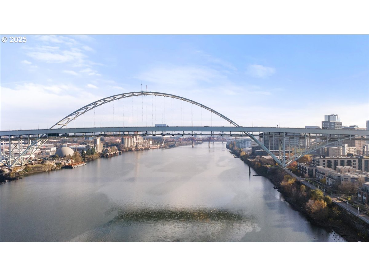 1622 Northwest Riverscape Street Portland, OR 97209 - Photo 35 of 40 Gallery Image 35