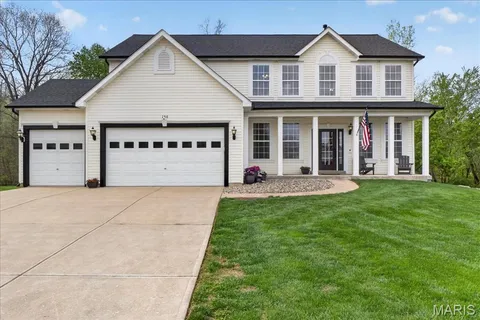$474,900 | 150 Silverstone Circle, Byrnes Mill, MO 63051