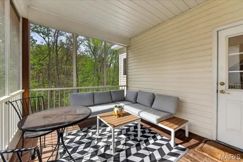 $474,900 | 150 Silverstone Circle, Byrnes Mill, MO 63051