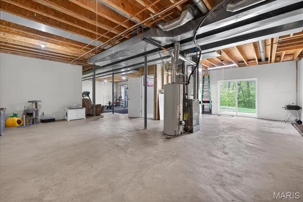 $495,000 | 150 Silverstone Circle, Byrnes Mill, MO 63051