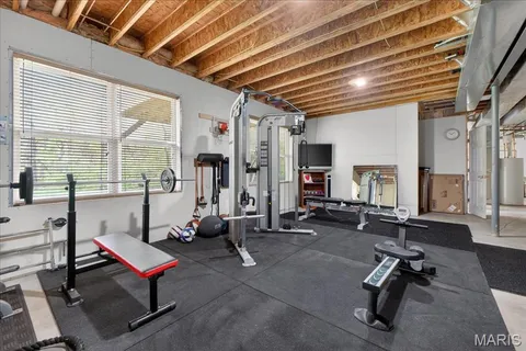 $474,900 | 150 Silverstone Circle, Byrnes Mill, MO 63051