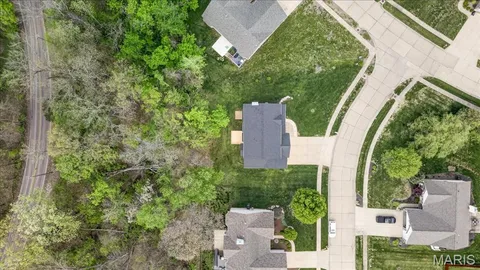 $474,900 | 150 Silverstone Circle, Byrnes Mill, MO 63051