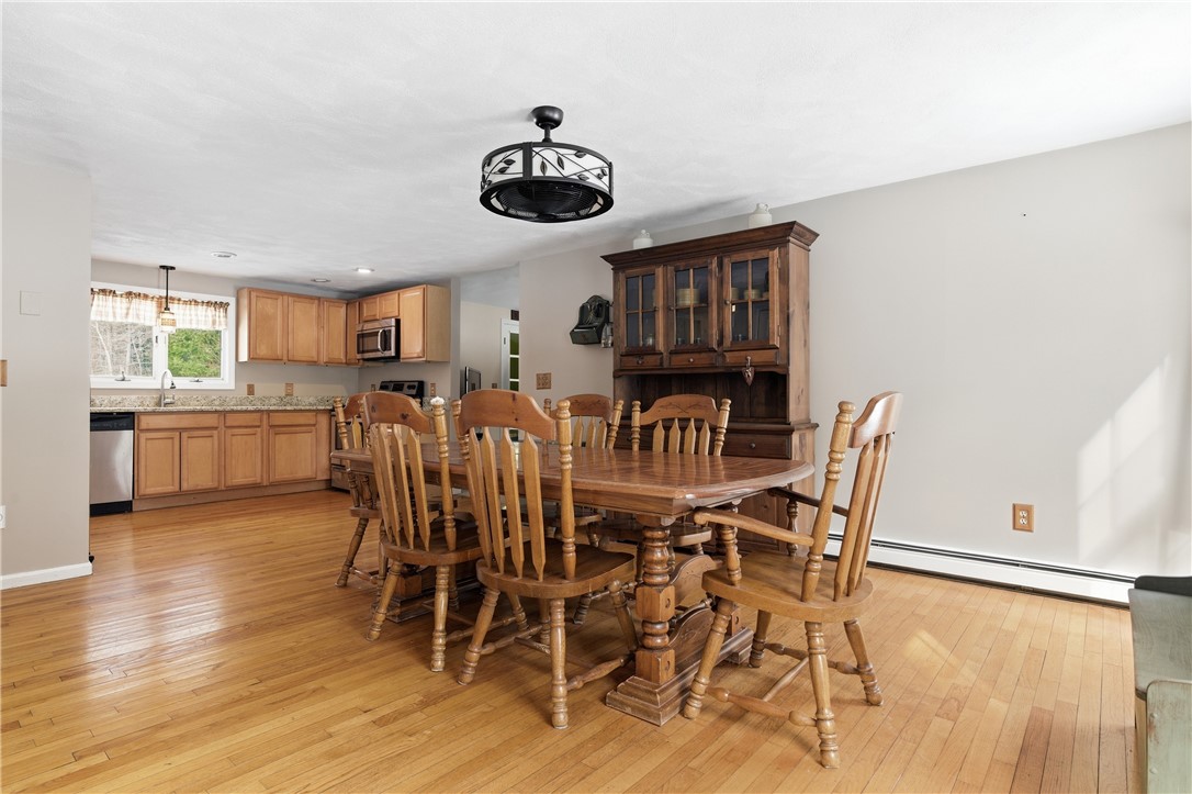 37 Anan Wade Road Glocester, RI 02857 - Photo 12 of 35
