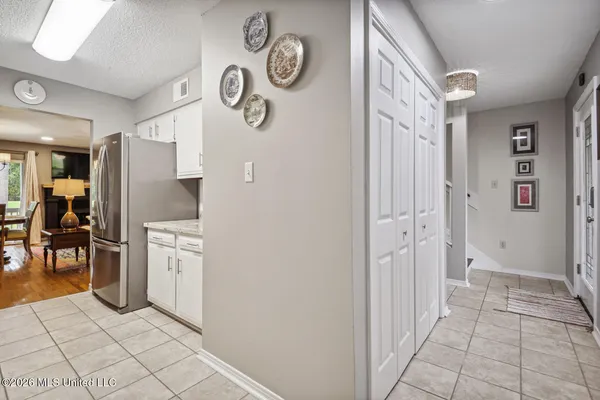 $2,500 | 250 Highpoint Drive, Diamondhead, MS 39525