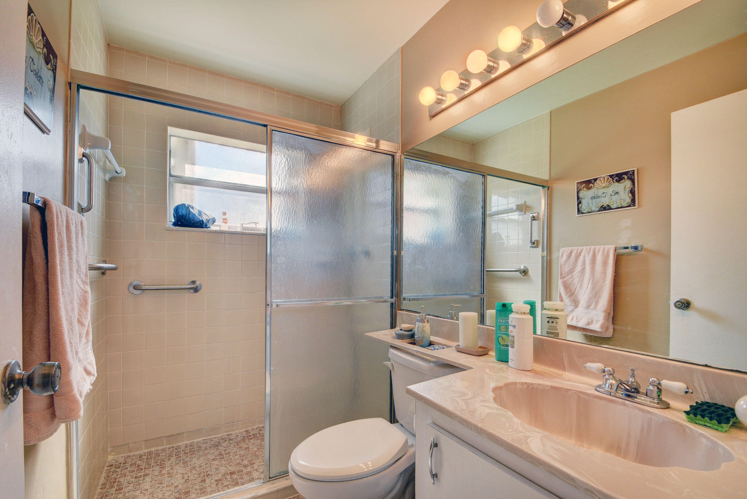 7244 Pine Forest Circle Lake Worth, FL 33467 - Photo 16 of 33 26_house (26)