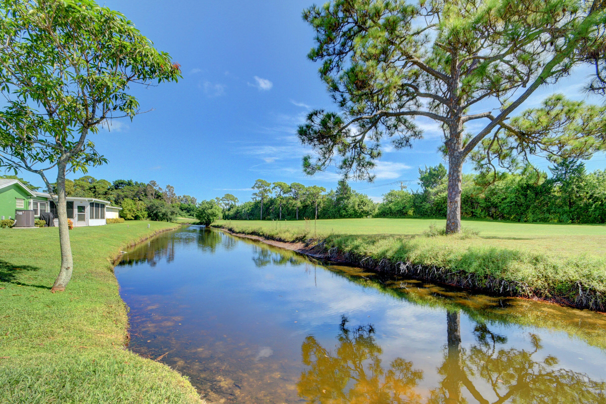 7244 Pine Forest Circle Lake Worth, FL 33467 - Photo 2 of 33 39_house (39)
