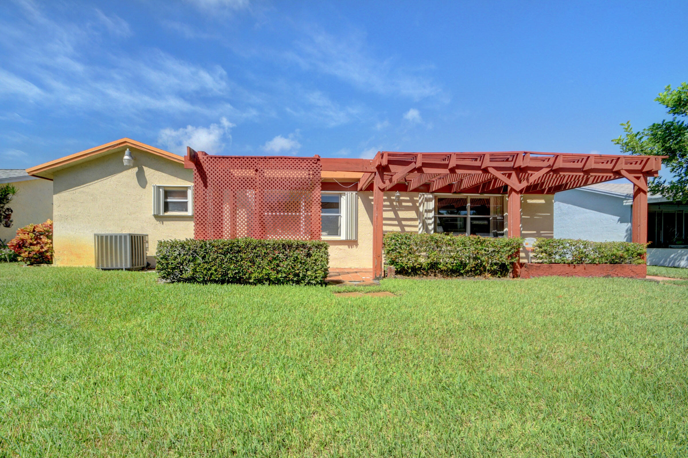 7244 Pine Forest Circle Lake Worth, FL 33467 - Photo 25 of 33 36_house (36)