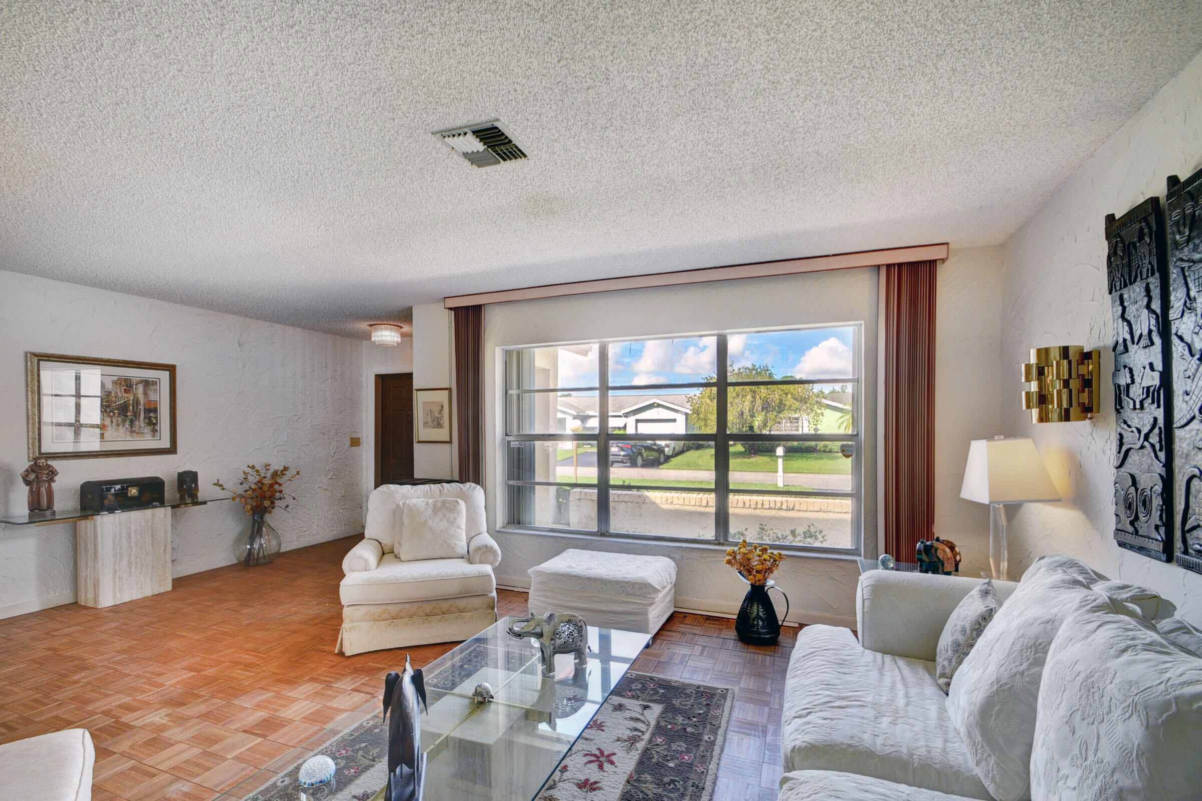 7244 Pine Forest Circle Lake Worth, FL 33467 - Photo 7 of 33 08_house (8)