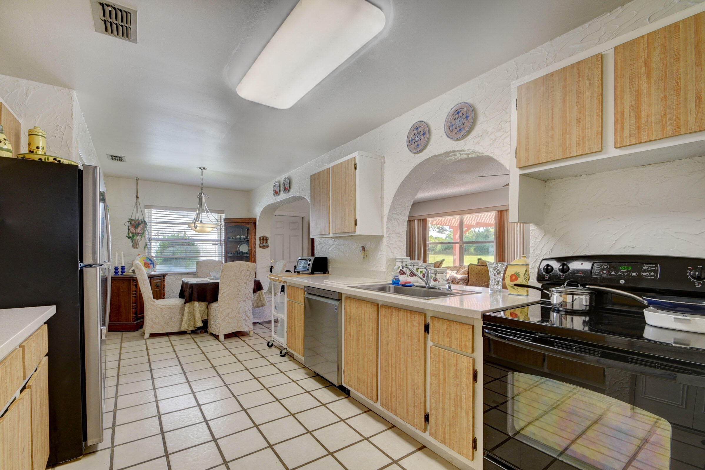 7244 Pine Forest Circle Lake Worth, FL 33467 - Photo 9 of 33 14_house (14)