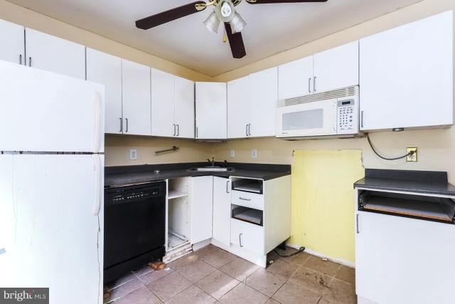 2396 Ridgehampton Court Reston, VA 20191 - Photo 12 of 15 Interior (General)