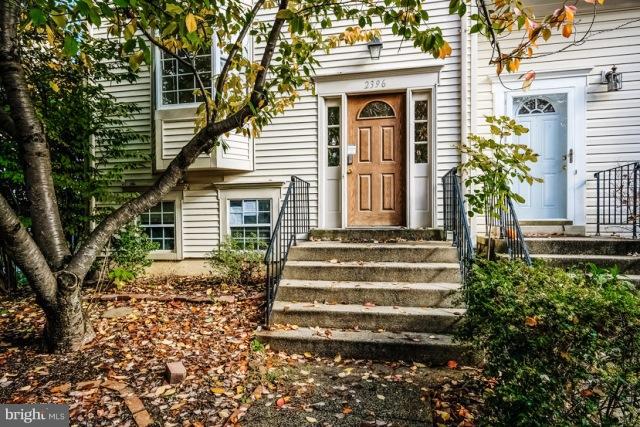 2396 Ridgehampton Court Reston, VA 20191 - Photo 3 of 15 Exterior (General)