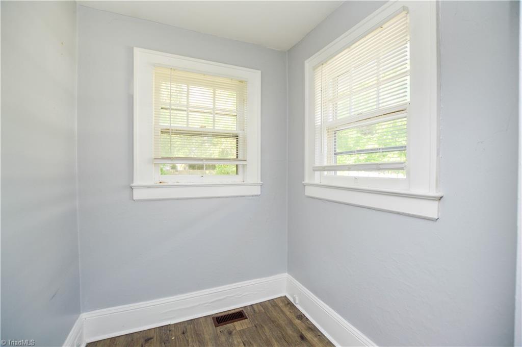705 West Lexington Avenue High Point, NC 27262 - Photo 14 of 25