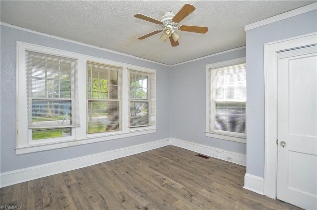 705 West Lexington Avenue High Point, NC 27262 - Photo 15 of 25
