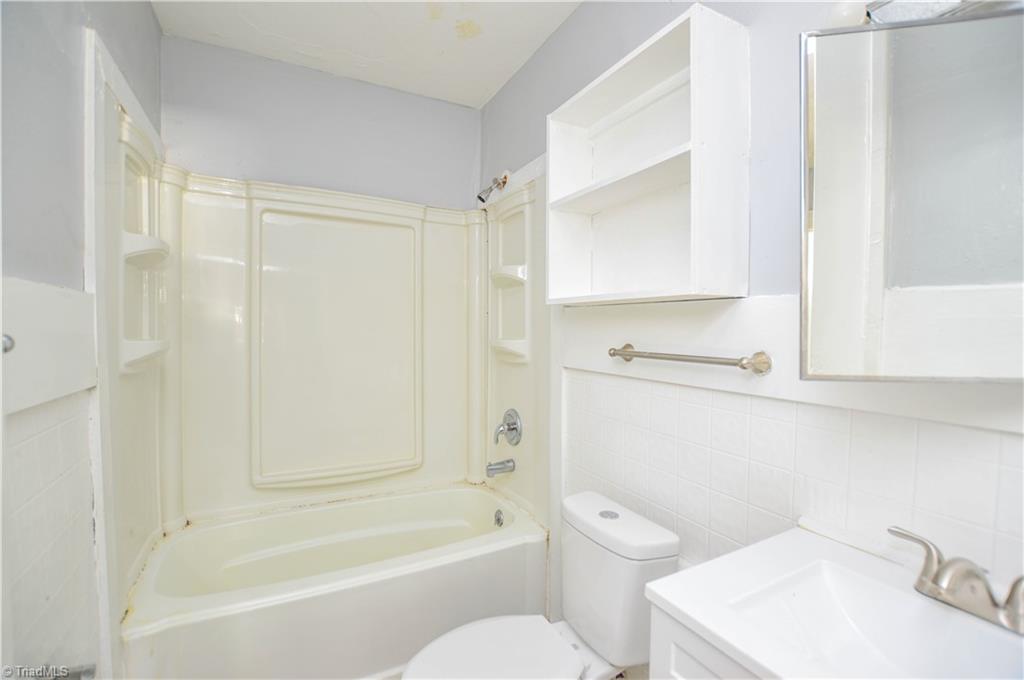 705 West Lexington Avenue High Point, NC 27262 - Photo 21 of 25