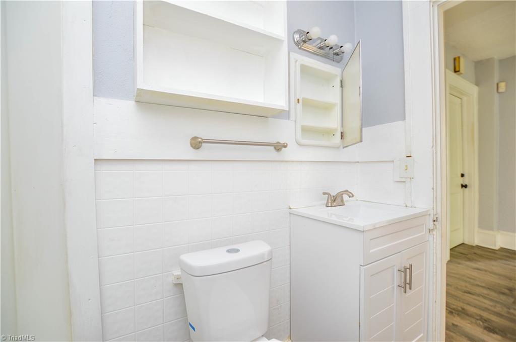 705 West Lexington Avenue High Point, NC 27262 - Photo 22 of 25