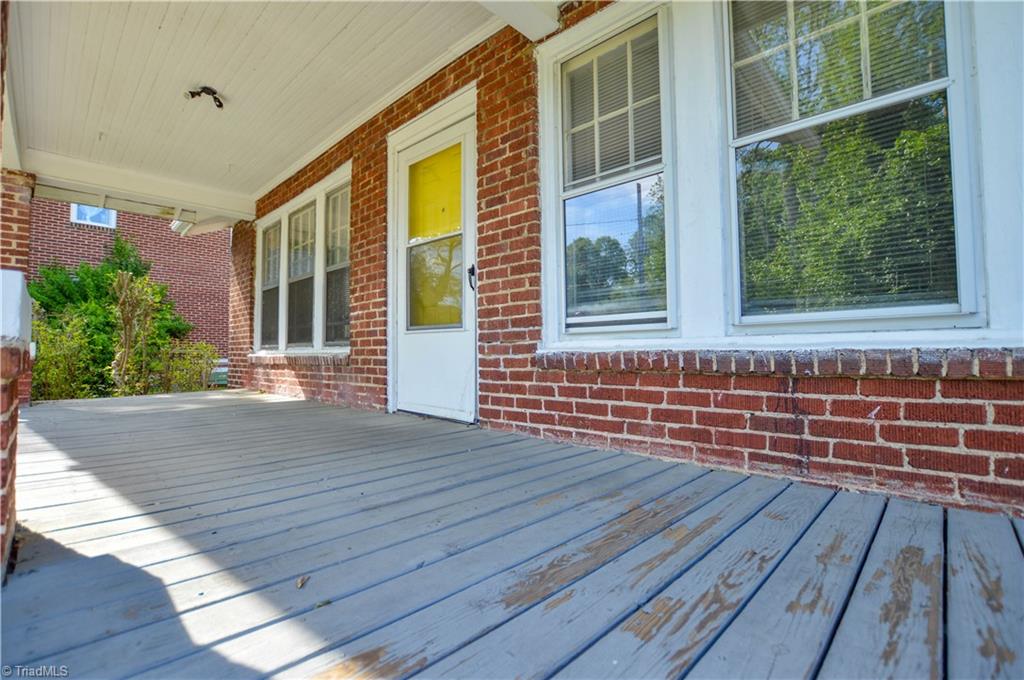 705 West Lexington Avenue High Point, NC 27262 - Photo 4 of 25