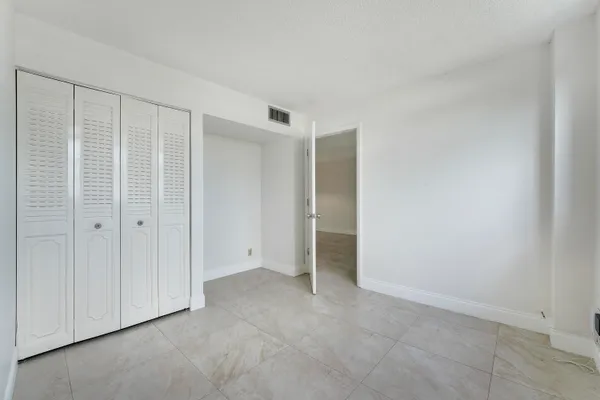 $1,895 | 6161 Northwest 2nd Avenue, Unit 520, Boca Raton, FL 33487