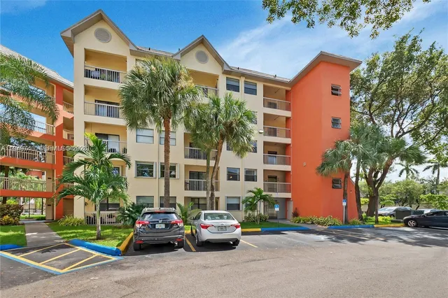 $2,000 | 8180 Geneva Court, Unit 521, Doral, FL 33166