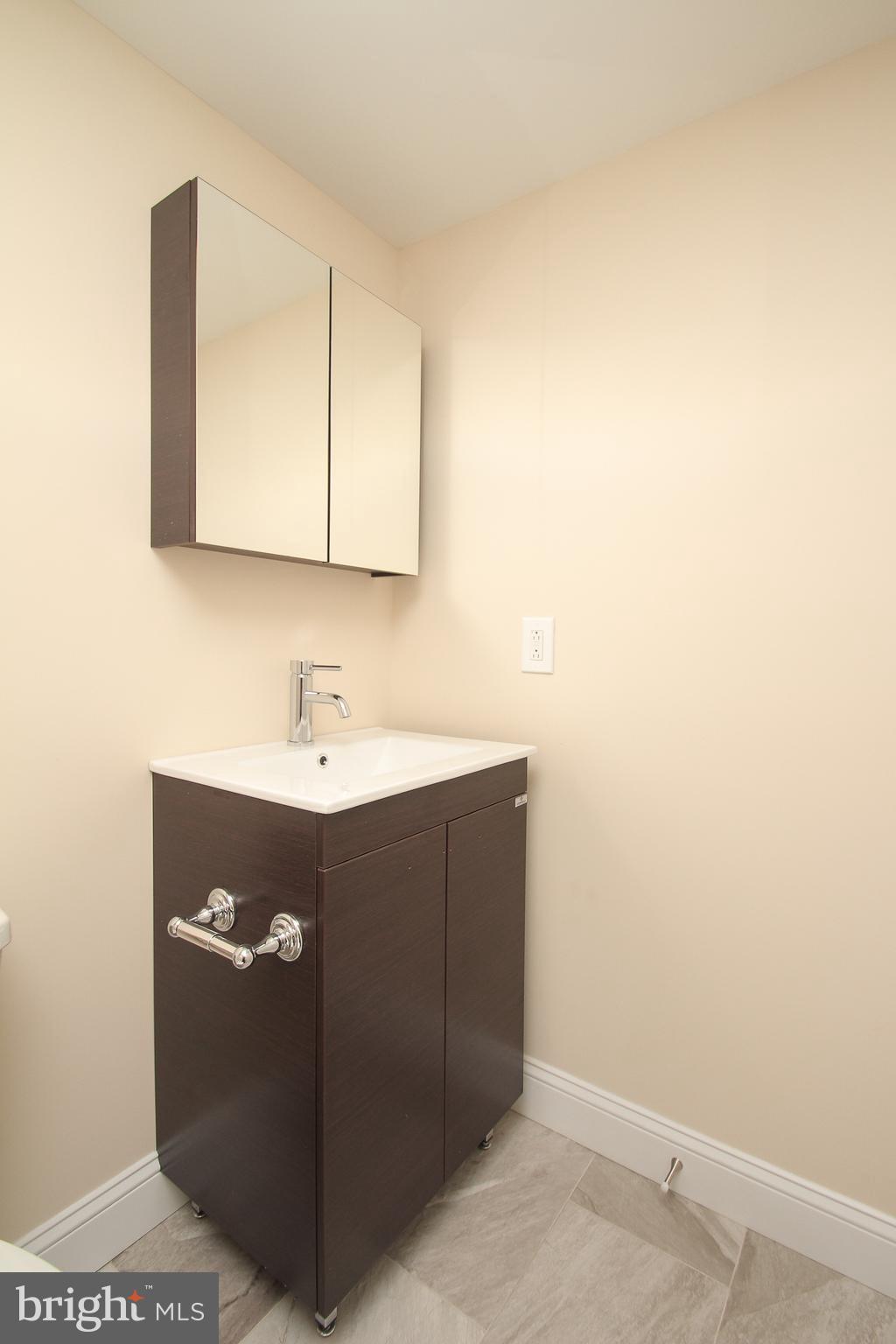 1218-20 South 8th Street, Unit 6 Philadelphia, PA 19147 - Photo 10 of 13