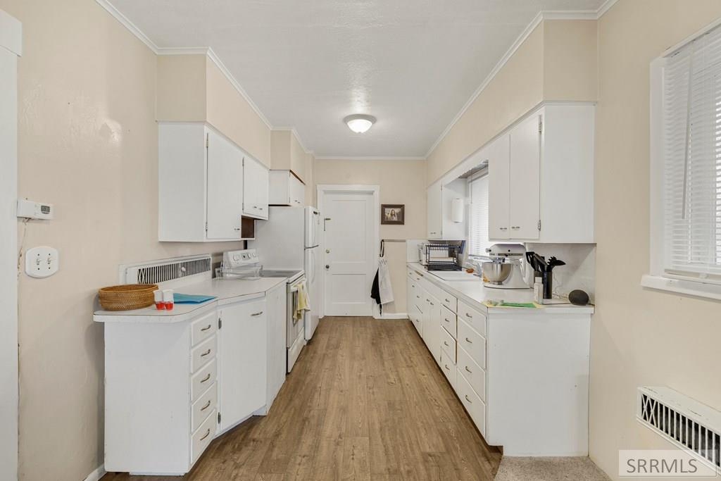 106 East 2nd South Rexburg, ID 83440 - Photo 11 of 25