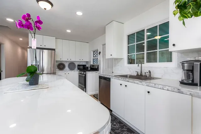 $350,000 | 2750 Wheatstone, Unit 97, San Diego, CA 92111