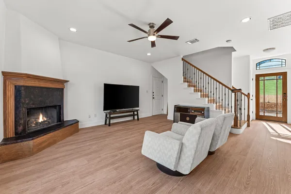 $3,200 | 14000 Saskatchewan Drive, Austin, TX 78734
