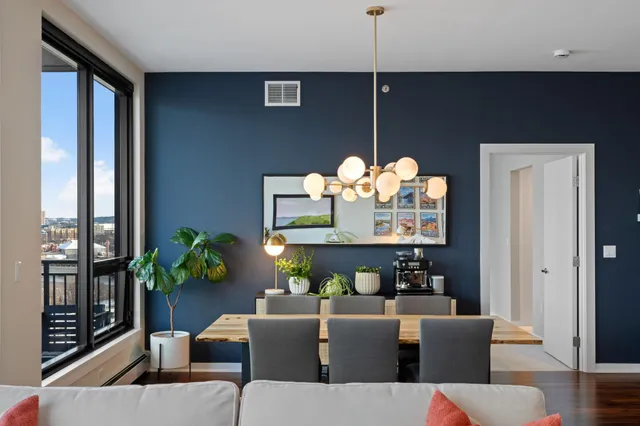 $4,295 | 1240 South 2nd Street, Unit 924, Minneapolis, MN 55415