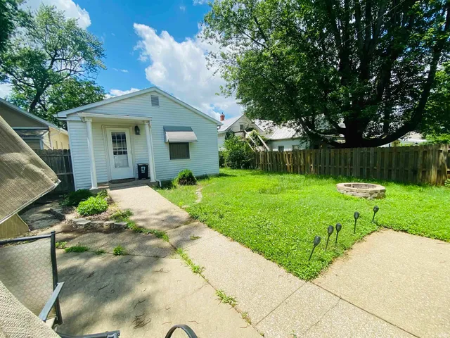 $199,900 | 706 11th Street, Tell City, IN 47586