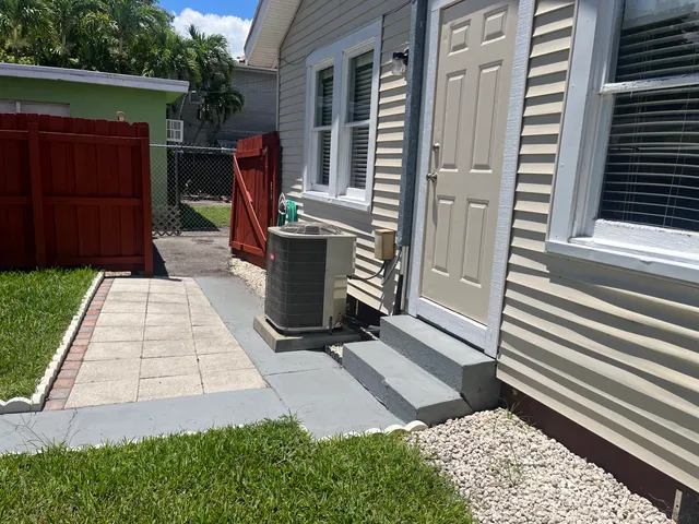 $479,500 | 1837 Buchanan Street, Unit FRONT AND BACK, Hollywood, FL 33020