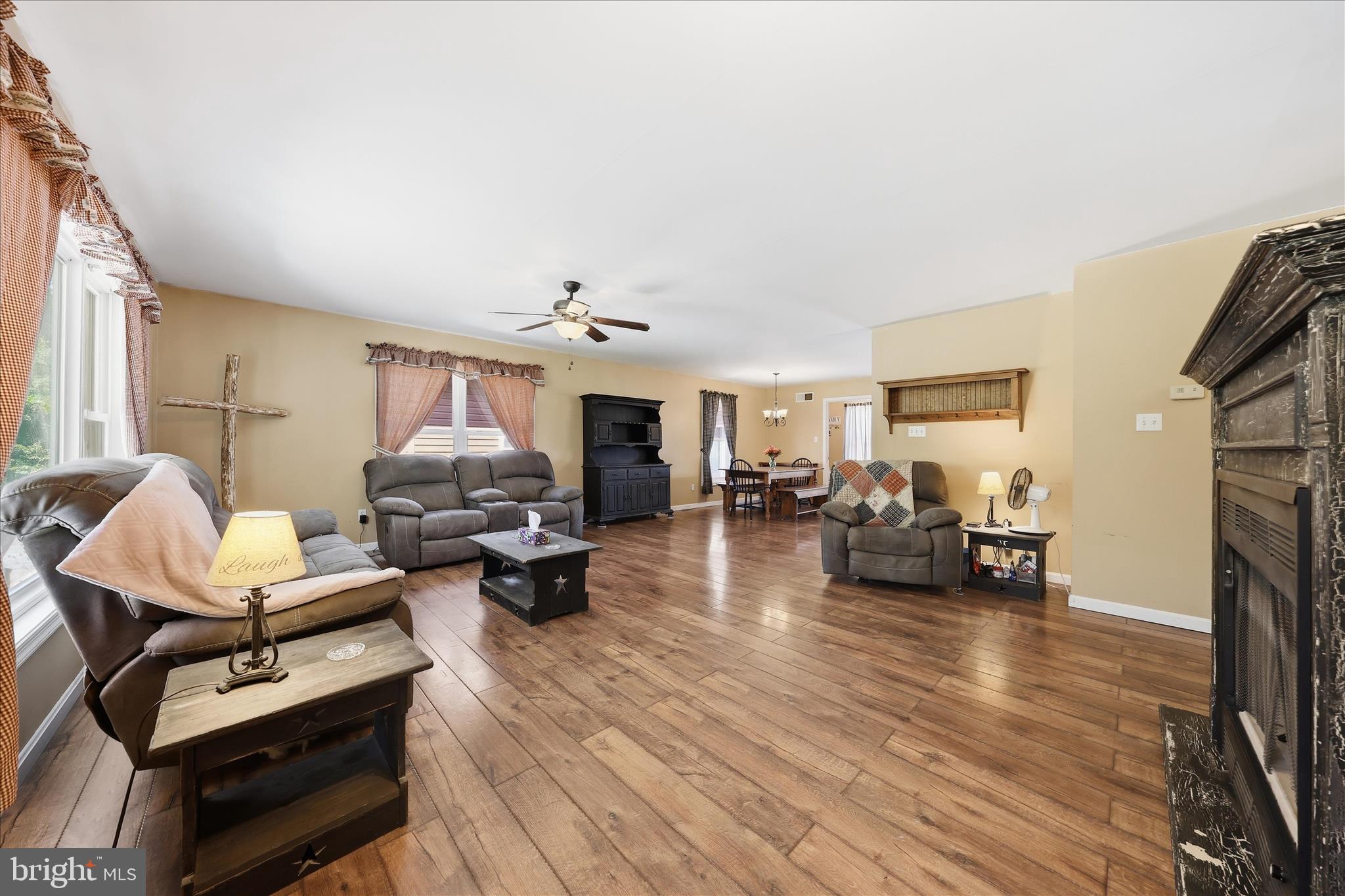 279 Garland Road Needmore, PA 17238 - Photo 3 of 72 Living Room