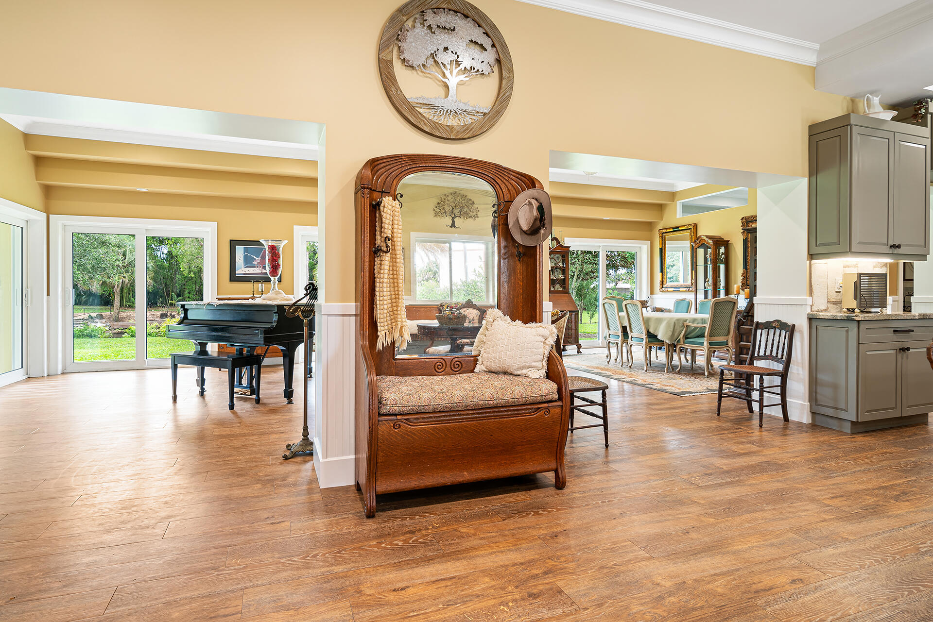 6624 Dillman Road Greenacres, FL 33413 - Photo 17 of 77 Living Room