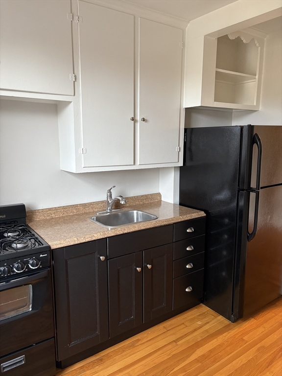 93 Strathmore Road, Unit 10 Boston, MA 02135 - Photo 7 of 19