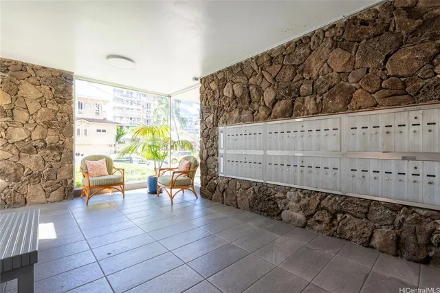 $365,000 | 1710 Makiki Street, Unit 401, Honolulu, HI 96822