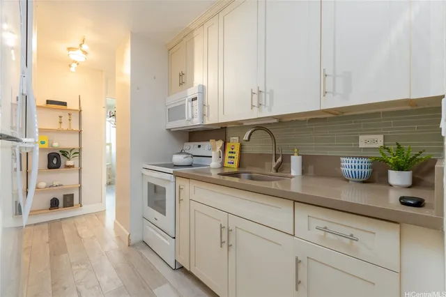 $365,000 | 1710 Makiki Street, Unit 401, Honolulu, HI 96822