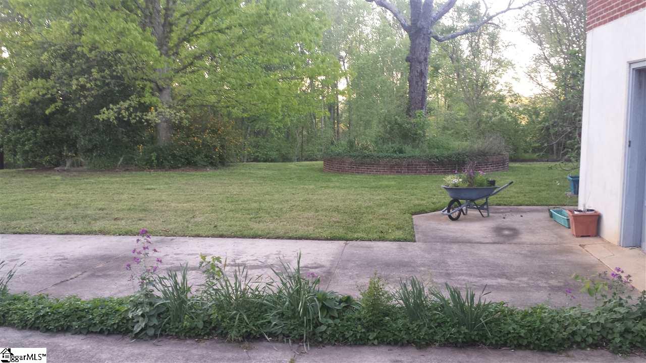 213 Franklin Finley Road Easley, SC 29640 - Photo 13 of 35