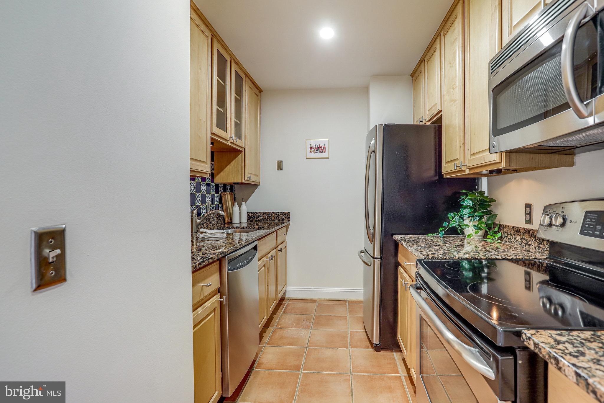 1763 Columbia Road Northwest, Unit 506 Washington, DC 20009 - Photo 11 of 40