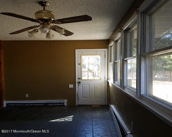 656 Carroll Fox Road Brick, NJ 08724 - Photo 17 of 22 20170329_154843