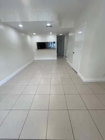 $2,200 | 3333 Confetti Lane, Margate, FL 33063