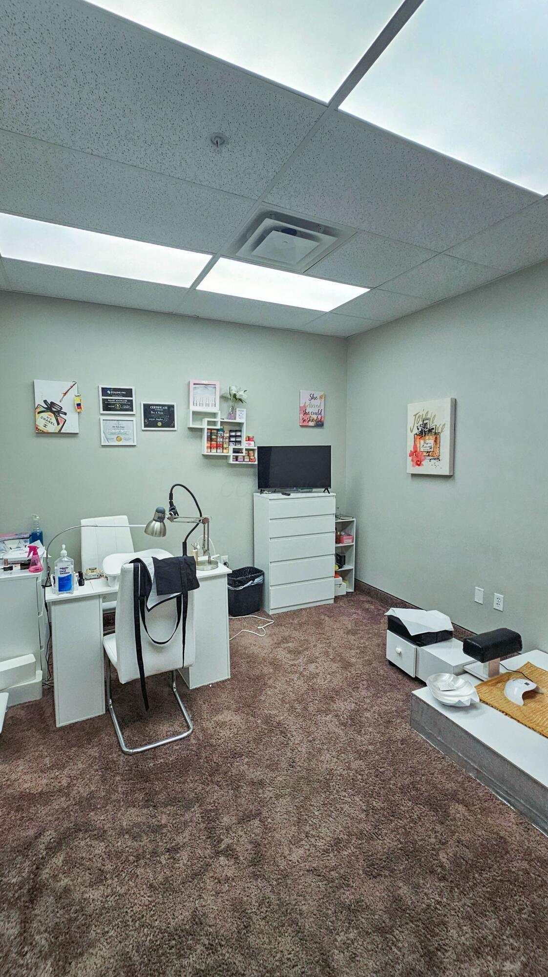 750 Cross Pointe Road, Unit Q Columbus, OH 43230 - Photo 22 of 32 20250709_142508