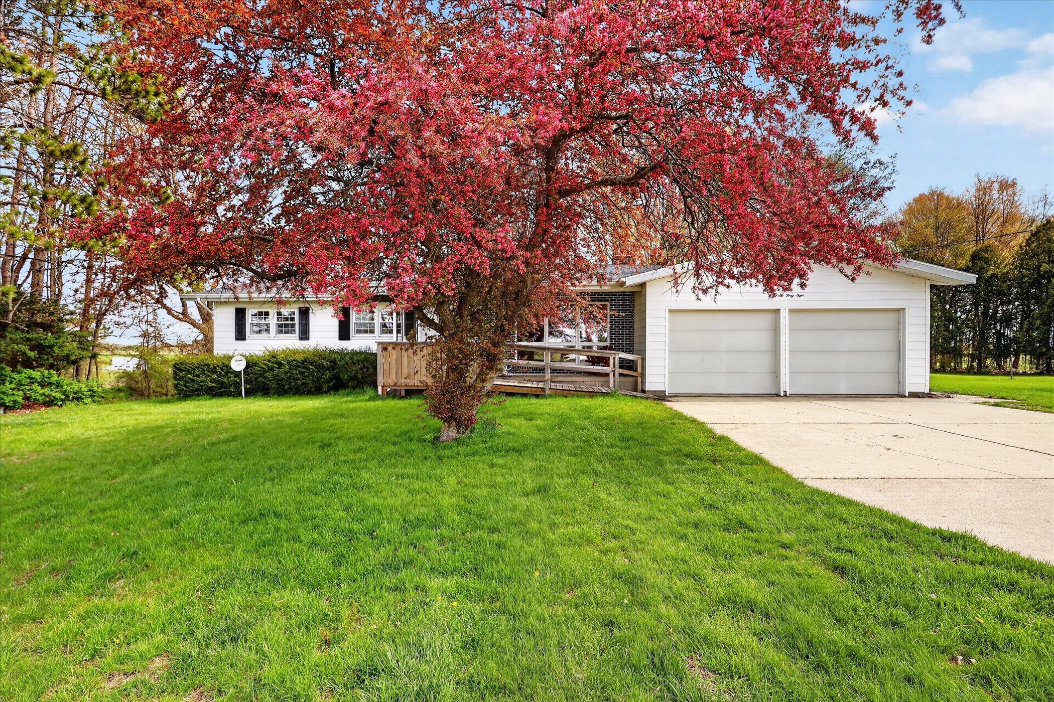 4648 North Neff Road Edmore, MI 48829 - Photo 2 of 49 02-4648-Neff-Rd-Stanton-MI-48888-WindowS