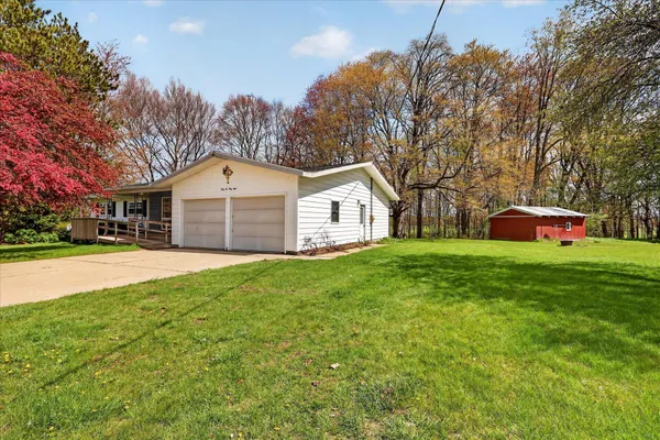$224,900 | 4648 North Neff Road, Edmore, MI 48829