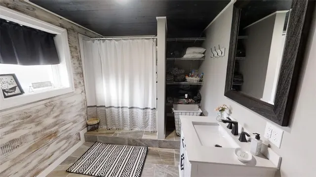 $750,000 | 243 County Road, Sherburne, NY 13460