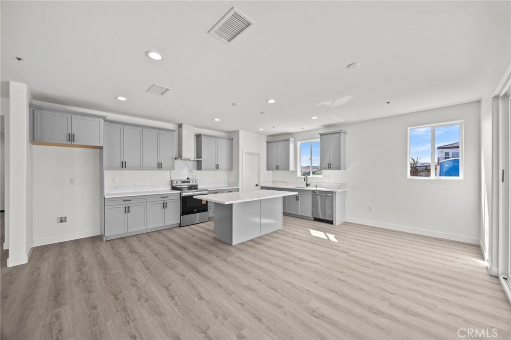 16765 La Bella Villa Riverside, CA 92503 - Photo 5 of 27