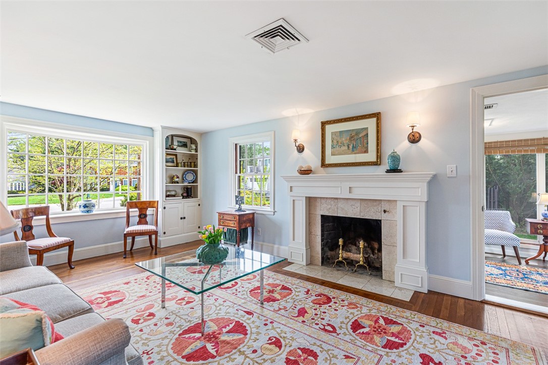 11 Harbour Road Barrington, RI 02806 - Photo 9 of 40 Wood-burning fireplace/pretty built-ins