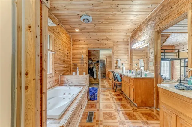 $499,000 | 519 East Valley Road Northeast, Rydal, GA 30171