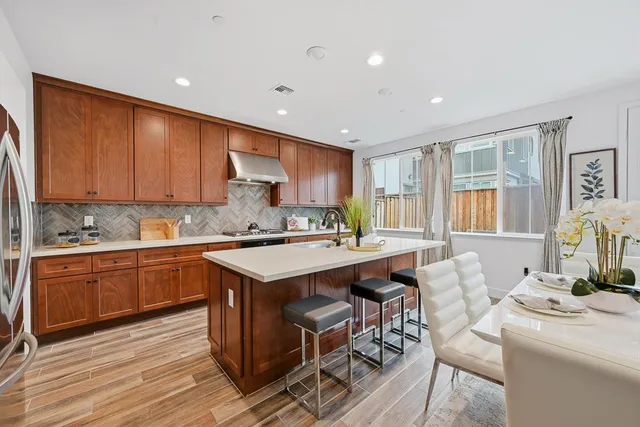 $899,999 | 1372 Melville Lane, Tracy, CA 95391