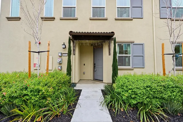 $899,999 | 1372 Melville Lane, Tracy, CA 95391