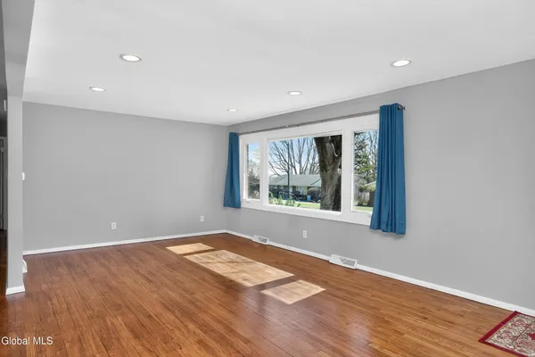 $385,000 | 161 Shaker Park Drive, Albany, NY 12204