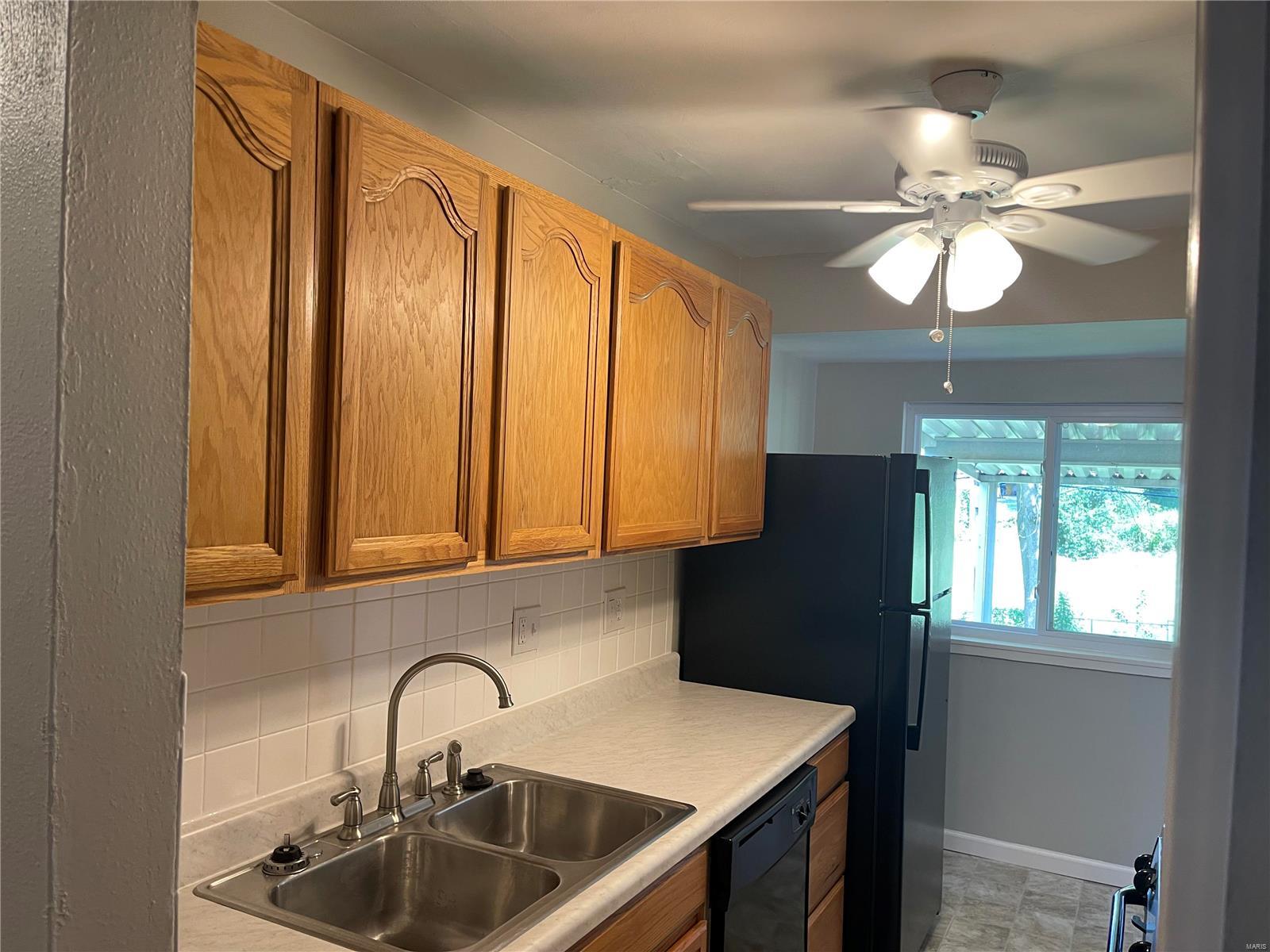 135 Grampian Road St. Louis, MO 63137 - Photo 4 of 12